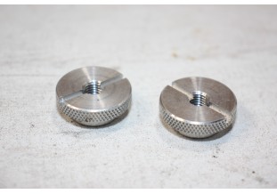 LOT DE 2 ECROUS DE CAPOT DE FILTRE A AIR...CITROEN TRACTION 11CV