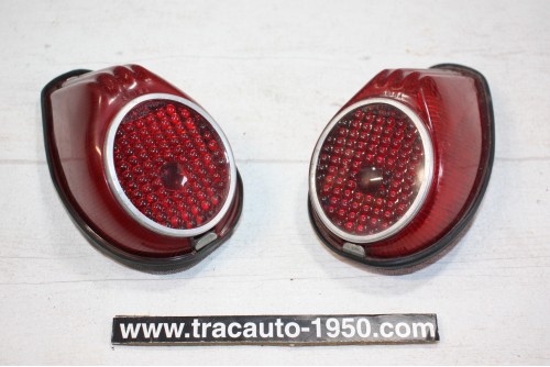 PAIRE DE FEUX ARRIERES D/G COMPLETS SEIMA 3124...CITROEN TRACTION 11CV 15/6 ap 1952
