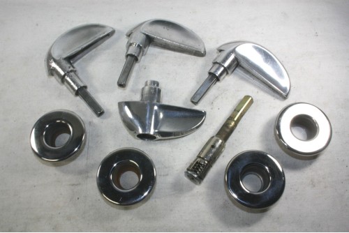 ENSEMBLE DE POIGNEES DE PORTES EXTERIEURES AV/AR...CITROEN 2CV 4/6 ...