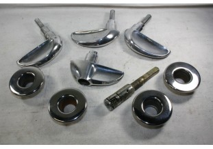 ENSEMBLE DE POIGNEES DE PORTES EXTERIEURES AV/AR...CITROEN 2CV 4/6 ...