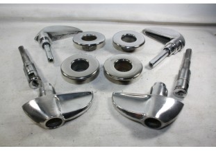 ENSEMBLE DE POIGNEES DE PORTES EXTERIEURES AV/AR...CITROEN 2CV  AZA...