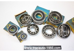 LOT DE ROULEMENTS SNR DIVERS...R4 4L R5  AUTOS DIVERS