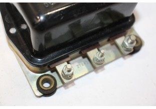 REGULATEUR 24V PARIS RHONE ZT 243 POUR DYNAMOS G13R 26/43/73/80...CAMIONS RENAULT SAVIEM