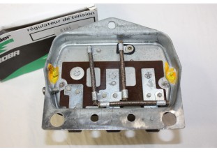 REGULATEUR DUCELLIER 24v 8191D pour DYNAMOS 7128...CAMIONS UNIC voir descriptif