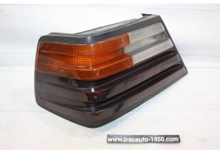 FEU ARRIERE GAUCHE HELLA 53373/R23...MERCEDES W124 CLASSE E PHASE 1