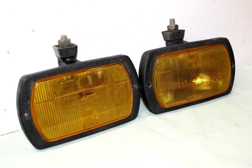 PAIRE DE FEUX ADDITIONNELS AB CIBIE IODE 85...POUR AUTOS ANCIENNES....