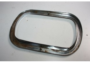 CERCLAGE DE PHARE AVG CIBIE...RENAULT R10 R10 MAJOR DE 1962 A 1973