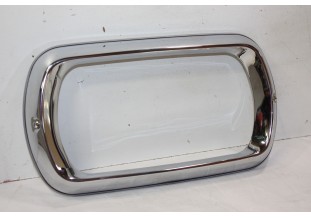 ENJOLIVEUR OU CERCLAGE DE PHARE...RENAULT SAVIEM SG2