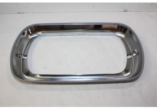 ENJOLIVEUR OU CERCLAGE DE PHARE...RENAULT SAVIEM SG2