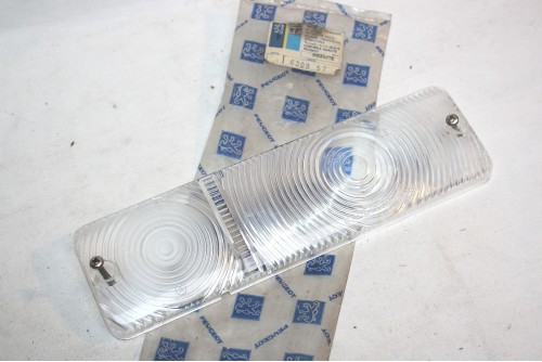 CABOCHON DE FEU AV GAUCHE SEIMA 412  NEUF..PEUGEOT 104 S ZS - Traca...
