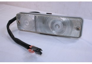 FEU AVANT GAUCHE FRANKANI 601...PEUGEOT 104 - Tracauto1950