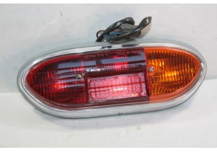 FEU ARRIERE DROIT SEIMA 616D...PEUGEOT 204 AV 1966 - Tracauto1950