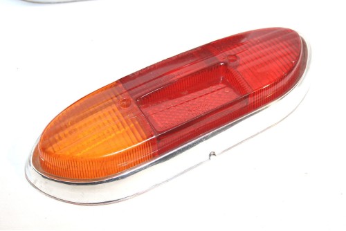 CABOCHON DE FEU ARRIERE GAUCHE CIM039 NEUF..PEUGEOT 204 BERL 1ER MO...