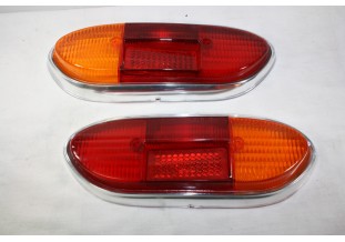 PAIRE DE CABOCHONS DE FEUX AR D/G SEIMA 616..PEUGEOT 204 BERLINE 1965/67