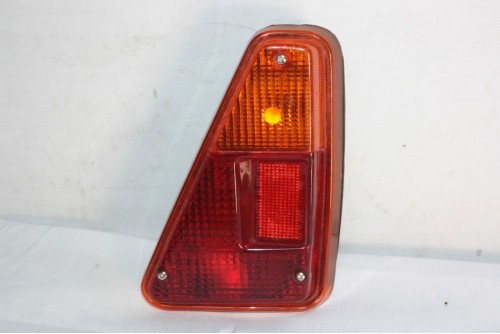 FEU ARRIERE DROIT SEIMA 619...PEUGEOT 204 BREAK - Tracauto1950