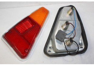 FEU ARRIERE GAUCHE SEIMA 619 GE...PEUGEOT 204 BREAK