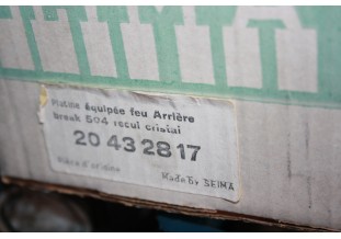 FEU ARRIERE DROIT SEIMA 641 COMPLET NEUF...PEUGEOT 504 BREAK - Trac...