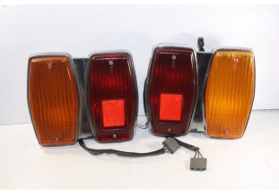 PAIRE DE FEUX ARRIERE DROIT / GAUCHE SEIMA 634...PEUGEOT 304 - Trac...