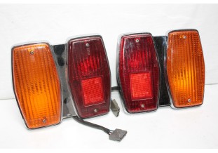 PAIRE DE FEUX AR D/G COMPLET SEIMA 634...PEUGEOT 304 JUSQU' A 1972