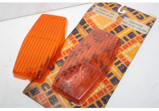 PAIRE DE CABOCHONS DE CLIGNOTANTS AR D/G CIBIE 80.76 B...PEUGEOT 304 BERLINE 1969/1972