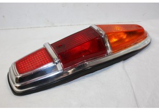 CABOCHON DE FEU ARRIERE D / G SEIMA 613...SIMCA 1300 1500 1301 1501 BREAK