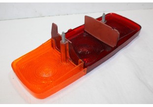 CABOCHON ARRIERE GAUCHE HELLA 43332...CAMIONS AUTOCARS UTILITAIRES COLLECTIONS