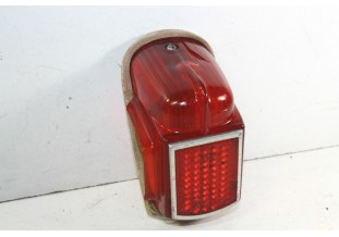 FEU AR DROIT AVEC ECLAIREUR DE PLAQUE SEIMA 593...POUR CITROEN 2CV ...