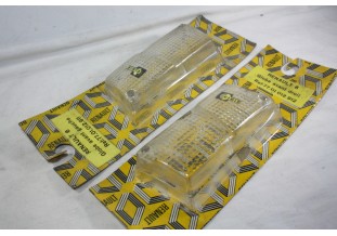 PAIRE DE CABOCHONS DE FEUX AVANT CRISTAL D/G CIBIE 3076 D/G...RENAU...