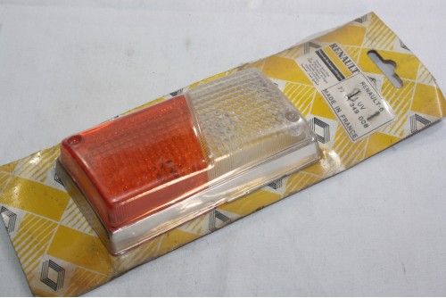 CABOCHON DE FEU AVANT DROIT CIBIE 30.76...RENAULT R6 L TL avant 1974