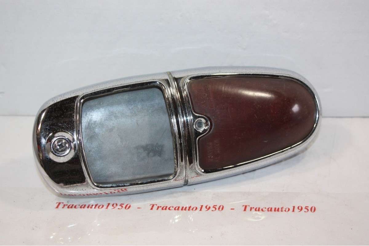 CABOCHON DE FEU ARRIERE DROIT FRANKANI F207...PEUGEOT 403 - Tracaut...