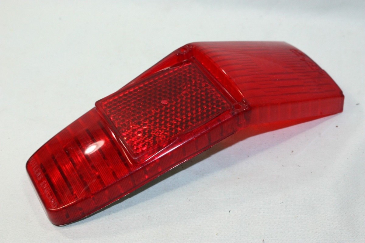 CABOCHON AR D/G BUTLERS 61...FORD ANGLIA ESTATE 105E 1961/1967 ... ...