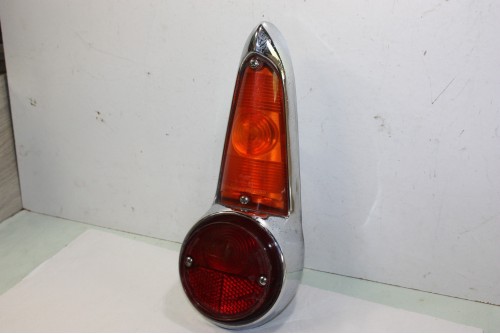 FEU ARRIERE DROIT / GAUCHE BUTLERS 59...FORD TRIUMPH MG AUSTIN