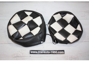 PAIRE DE CACHES DE PROTECTION POUR FEUX ADDITIONNELS...AUTOS CAMIONS ANCIENS