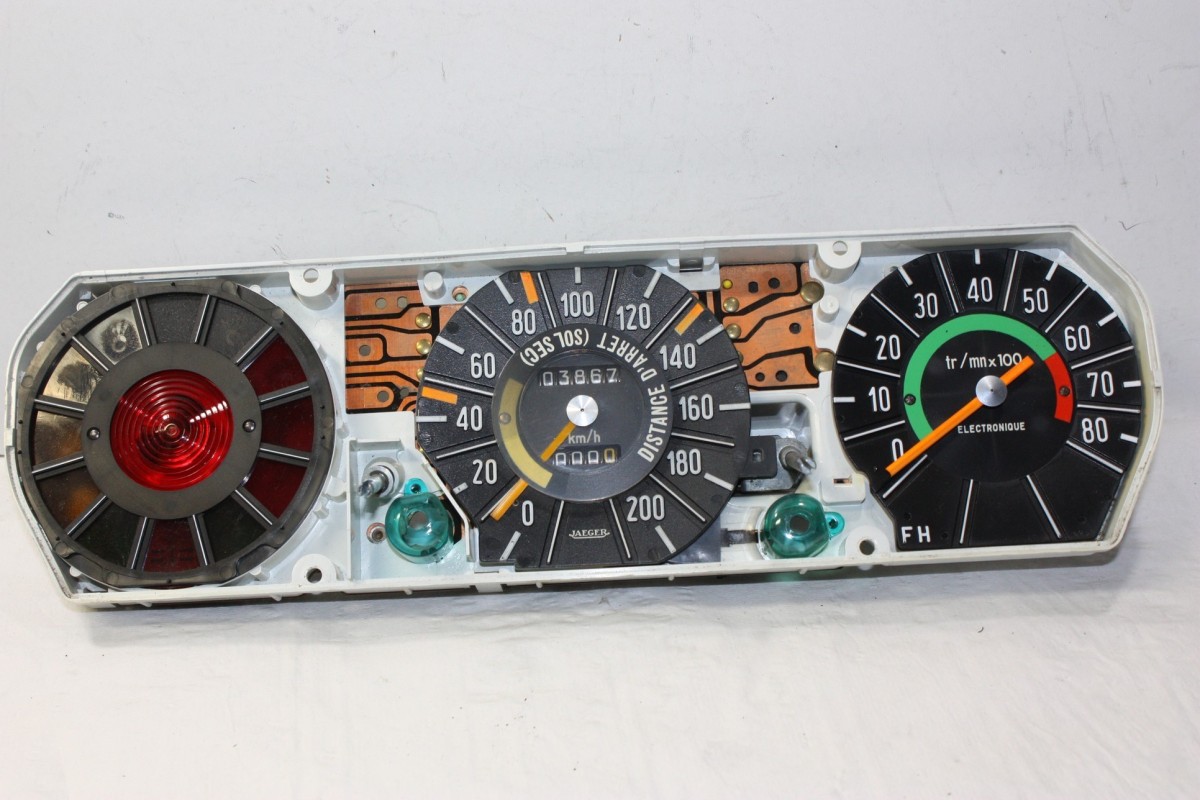 ENSEMBLE D'INSTRUMENTS DE BLOC COMPTEUR JAEGER 200 km/h 12V...CITROEN ID DS aprés 1969