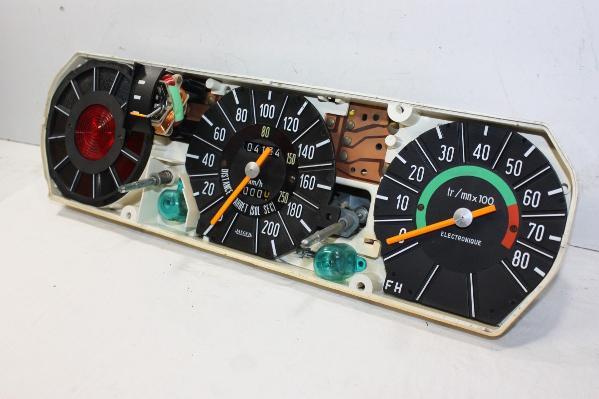 ENSEMBLE D'INSTRUMENTS DE BLOC COMPTEUR JAEGER 200 km/h 12V...CITROEN ID DS aprés 1969
