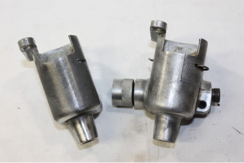 LOT DE 2 CORPS DE MECANISME D'ESSUIE-GLACE DE COMPTEUR DE VITESSE ROND...CITROEN 2CV AZ 1954/61