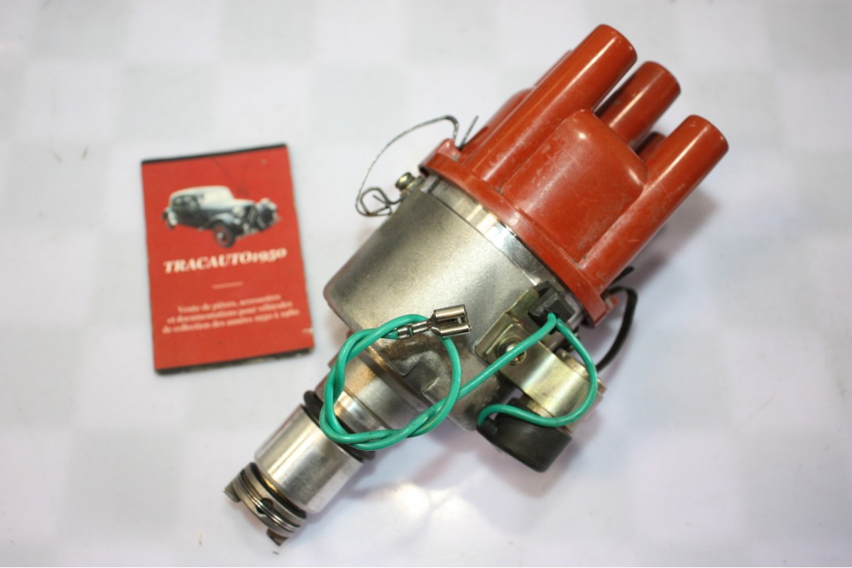 ALLUMEUR TYPE BOSCH 4 CYLINDRES...VW PORSCHE ??