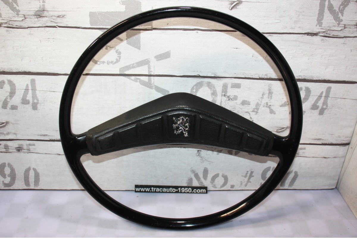 VOLANT QUILLERY M667 2 BRANCHES D/390mm...PEUGEOT 204  après 1968