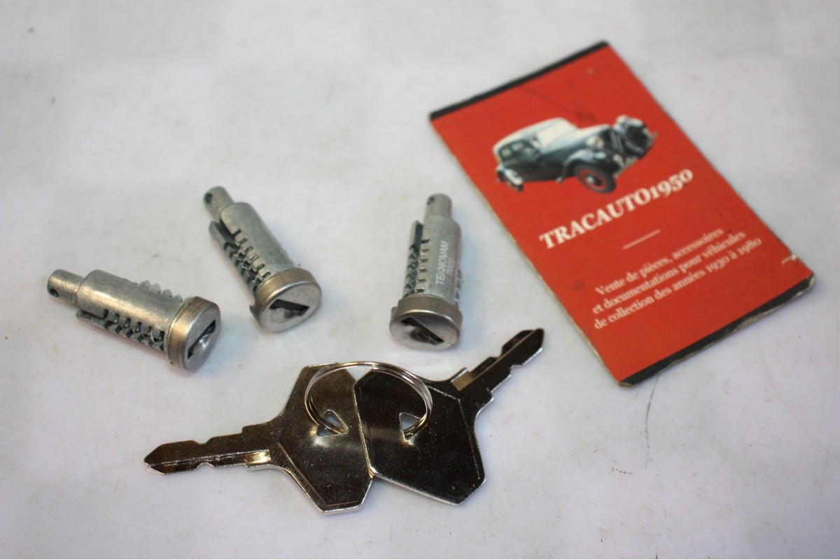 JEU DE BARILLETS DE SERRURE DE PORTE RENAULT 7700912442...RENAULT R4 R6 R12 R15