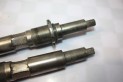 PAIRE D'AXES DE BRAS SUPERIEURS D'ESSIEU AVANT CITROEN 426569...CITROEN TRACTION 11CV