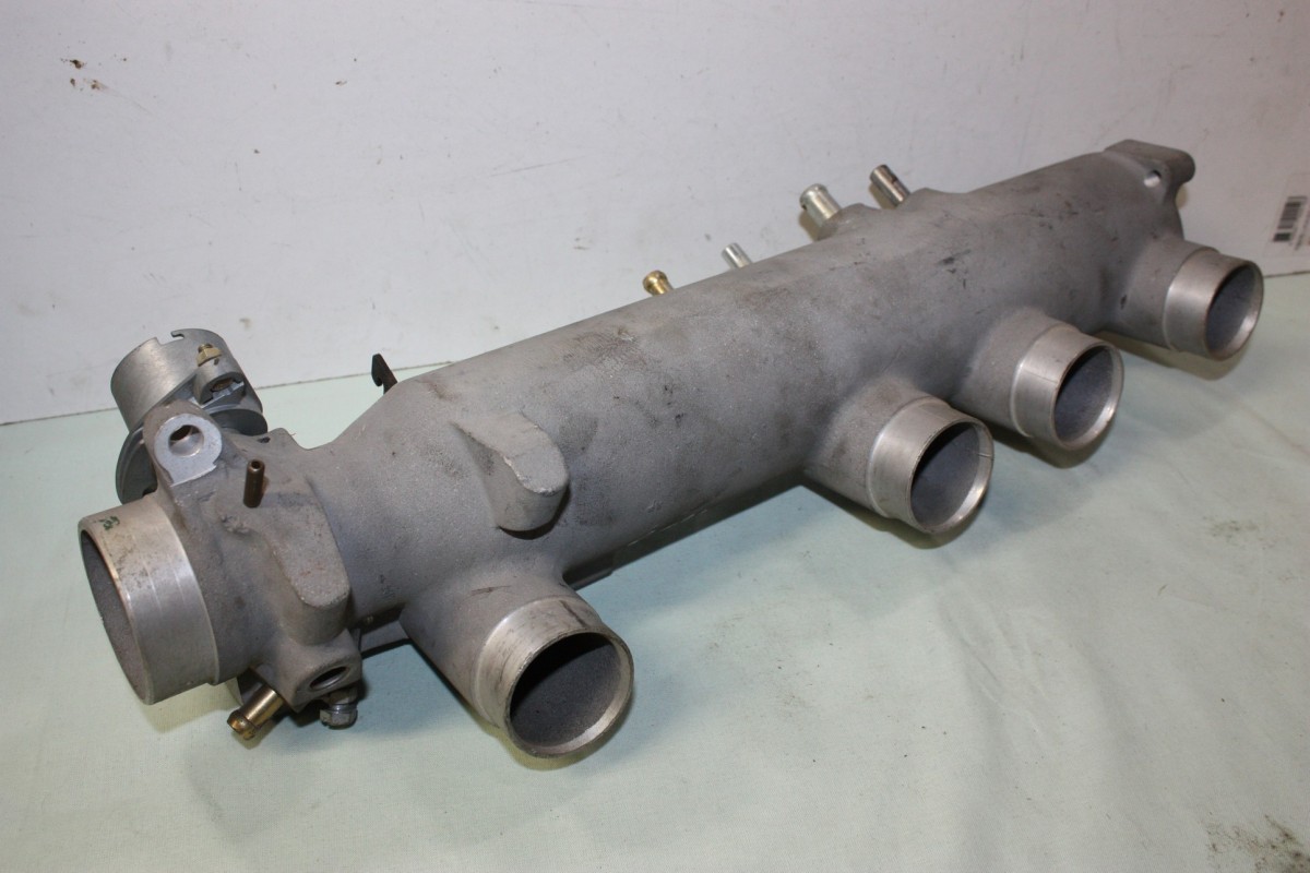 COLLECTEUR D'ADMISSION PEUGEOT 0343-32...PEUGEOT 504 Ti COUPE CABR...