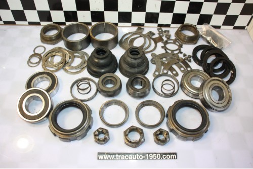 LOT DE PIECES DE PIVOT SUPERIEUR D'ESSIEU AVANT...CITROEN TRACTION 11CV