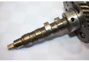 ARBRE A CAME + POMPE A HUILE...CITROEN 2CV A AZ AZU mot 425cm3