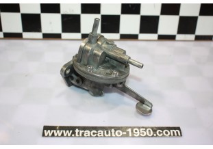 POMPE A ESSENCE GUIOT TYPE V AVEC LEVIER D'AMORCAGE...CITROEN 2CV avant 02/1970