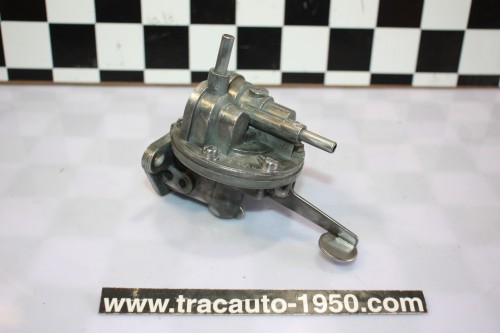 POMPE A ESSENCE GUIOT TYPE V AVEC LEVIER D'AMORCAGE...CITROEN 2CV avant 02/1970