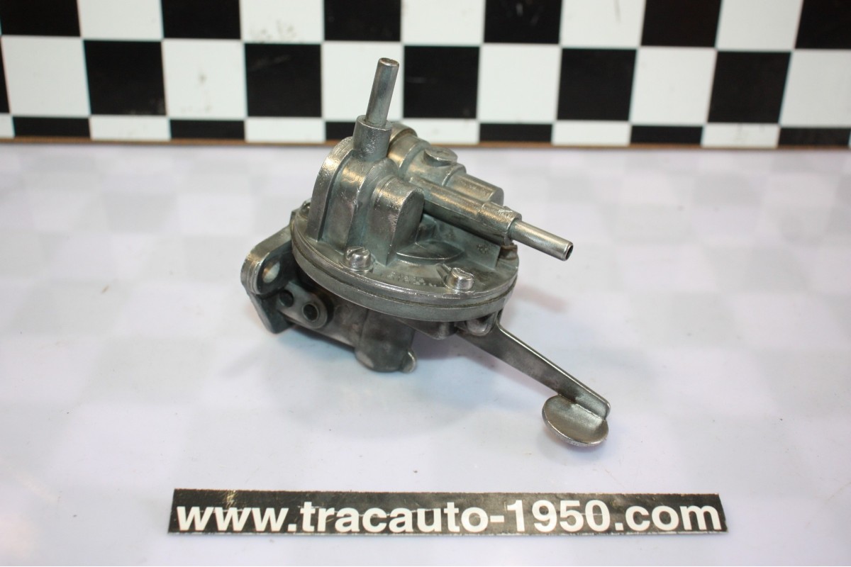 POMPE A ESSENCE GUIOT TYPE V AVEC LEVIER D'AMORCAGE...CITROEN 2CV avant 02/1970