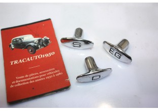JEU DE 3 BOUTONS DE TIRETTES DE TABLEAU DE BORD...CITROEN TRACTION 11CV 15/6