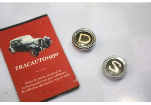 JEU DE 2 BOUTONS RONDS DE TIRETTES DE TABLEAU DE BORD...CITROEN TRACTION 11CV 15/6