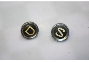 JEU DE 2 BOUTONS RONDS DE TIRETTES DE TABLEAU DE BORD...CITROEN TRACTION 11CV 15/6