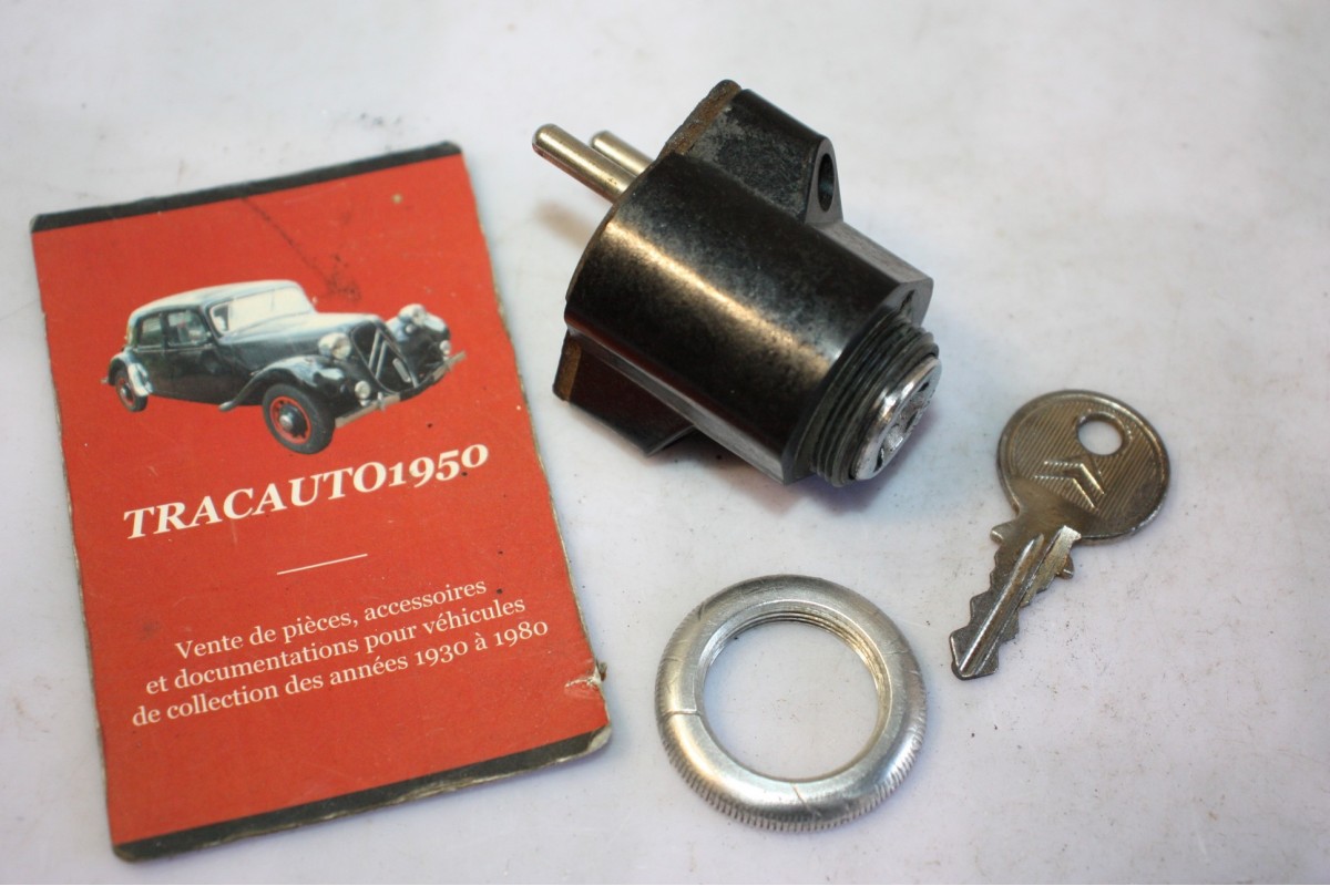CONTACTEUR DE DEMARRAGE A CLEF SGCEM 2 BROCHES...CITROEN TRACTION  2CV
